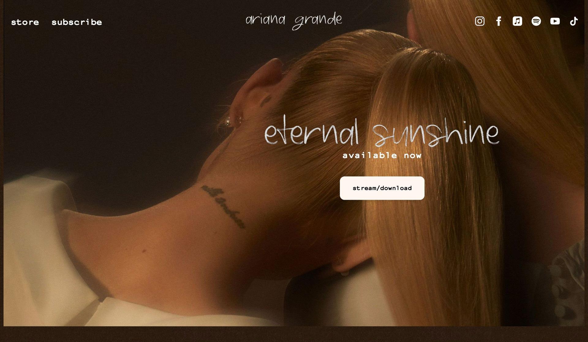 Ariana Grande-singer websites